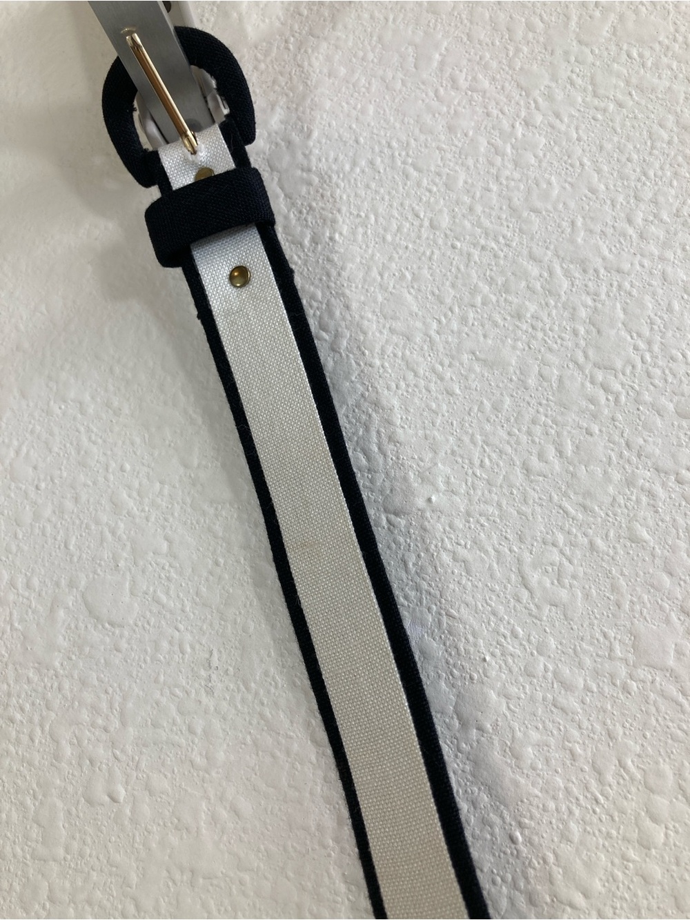 Women’s Ivory Black Textured Fabric Belt Size M Black Buckle 1”